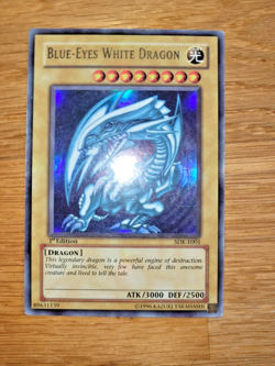 YuGiOh Blue Eyes White Dragon 1st Edition SDK-E001 English Ultra Rare - Image 1