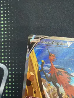 Pokemon Galarian Zapdos v Alternate Art 174/198 Chilling Reign - Image 2