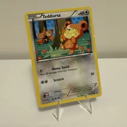 Teddiursa Common Legendary Treasures: Radiant Collection RC15/RC25 NM - Image 1