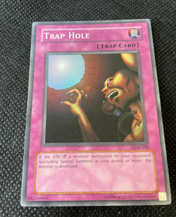 Trap Hole - LOB-058 - Super Rare - Unlimited Edition - NM/LP - Yugioh! - Image 1