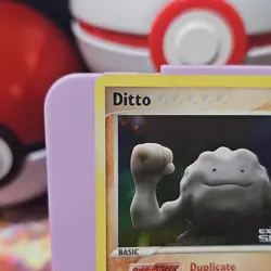 Pokemon TCG Ditto (Geodude) EX Delta Species STAMPED Reverse Holo 62/113 Dmg - Image 4