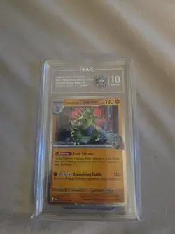 2025 POKEMON DRI EN #096/182 TEAM ROCKET'S TYRANITAR POKEMON CENTER EXCL. Tag 10 - Image 1