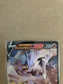Pokemon TCG Reshiram V Silver Tempest 024/195 Holo - Image 2