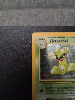 Pokemon TCG Victreebel Holo Rare Card 14/64 No Symbol Error - Image 3