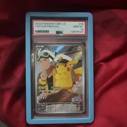 2025 POKEMON SIMPLIFIED CHINESE CBB1 C 0709/09 CAPTAIN PIKACHU [PSA 10] - Image 1