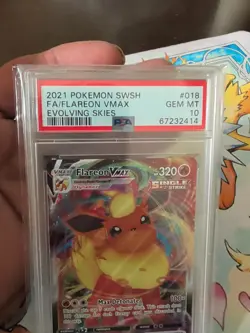 Pokemon TCG Flareon Vmax SWSH07: Evolving Skies 018/203 Ultra Rare - Image 1