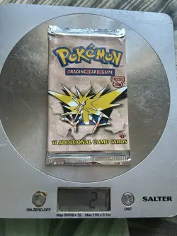 Pokemon Fossil 1st Edition Booster Pack Zapdos 1999 WOTC 21g - Image 2