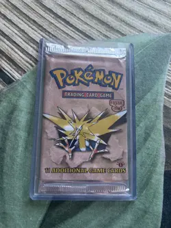 Pokemon Fossil 1st Edition Booster Pack Zapdos 1999 WOTC 21g - Image 4