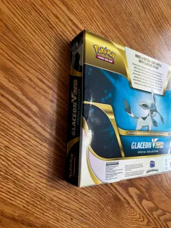 Pokemon TCG Glaceon VSTAR Special Collection Box Sealed - Image 3