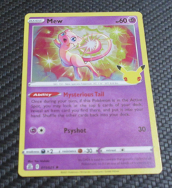 Mew 011/025 Celebrations 2021 Holo Holographic Pokemon Card - Image 2