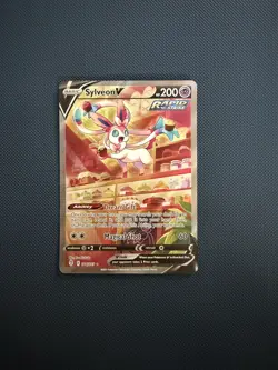 Pokemon TCG Sylveon V Evolving Skies Alternate Art 184/203 - Image 1