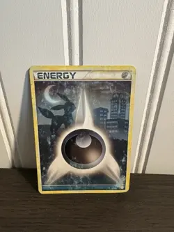 Pokemon Darkness Energy Umbreon Card 121/123 HeartGold SoulSilver Edition - Image 1