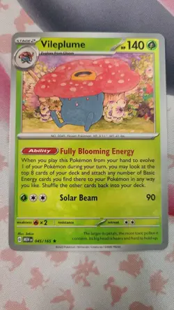 Vileplume 045/165 Pokemon Scarlet Violet 151 Rare Deck Exclusive Non-Holo Card - Image 1