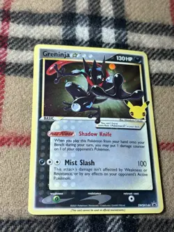 Greninja Gold Star SWSH144 Pokemon Celebrations - Image 2