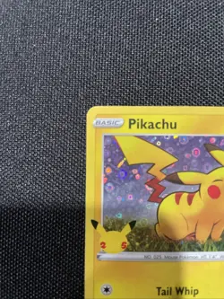 Pikachu SWSH039 Promo Card Sword & Shield HOLO NM ENG 60hp - Image 3