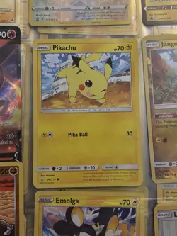 Pikachu 54/214 Common Unbroken Bonds Lightly Played Pokemon Card Fan Favorite - Image 1