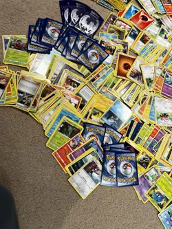 LOT Of Pokemon TCG Trading Cards 636996769661 - Image 4
