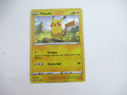 Pokemon TCG Pikachu - 7/15 McDonald's Promos 2022 Promo 007/015 Holo Confetti - Image 4