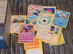 Pokemon TCG Mixed Card collection HUGE Lot - approx 800+ (all in photo) - Image 3