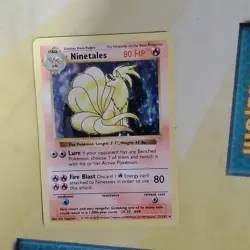shadowless Ninetales base set holo - Image 1