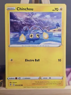 052/203 Chinchou Evolving Skies Regular Common Sowsow Card Pokemon TCG - Image 1
