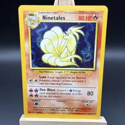 Ninetales - 012/102 Pokemon Base Set - Holo HP - Image 1