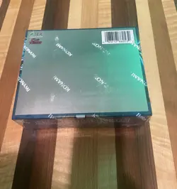 Konami Yu-Gi-Oh! Legend of Blue Eyes White Dragon Booster Box 25th Anniversary - Image 2
