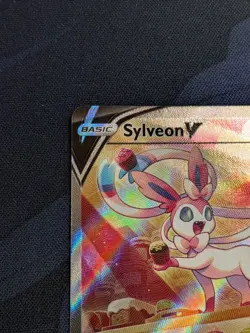 Pokemon Sylveon V 184/203 Evolving Skies Rapid Strike Alt Full Art Holo - Image 3