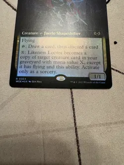 Likeness Looter (Extended Art) Wilds of Eldraine Foil - Image 3