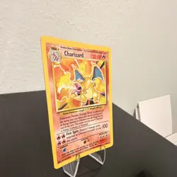 Wizards of the Coast Pokemon TCG Charizard 4/102 Base Set Holo Rare EN - Image 2