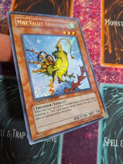 Yu-Gi-Oh! TCG Mist Valley Thunderbird HA01-EN004 Limited Secret Rare Near Mint - Image 2