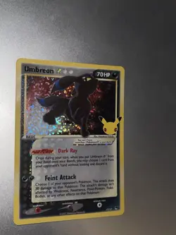 Umbreon Gold Star 17/17 - Pokemon Celebrations 25th Anniversary Holo Rare - NM 3 - Image 1