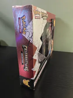 Pokemon 25th Anniversary Celebrations Lances Charizard V Collection Box Sealed 820650809392 - Image 3