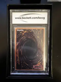 Yu-Gi-Oh! Dark Magician LC01-EN005 Ultra Rare Limited Edition BCCG 10 Konami - Image 2