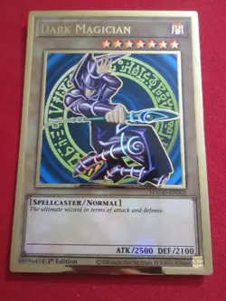 Dark Magician MAGO-EN002 Maximum Gold 1st Edition - Image 1
