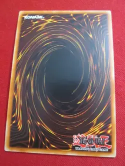 Dark Magician MAGO-EN002 Maximum Gold 1st Edition - Image 2