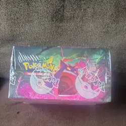 Pokemon TCG: Sword & Shield Fusion Strike Box Sealed - Image 2