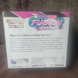 Pokemon TCG: Sword & Shield Fusion Strike Box Sealed - Image 3