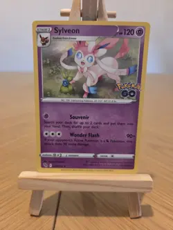 Pokemon Sylveon Pokemon Go 035/078 Holo Rare - Image 1