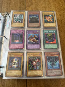 YuGiOh Binder Containing Over 900 Vintage Cards Blue-Eyes Red-Eyes Dragon - Image 1