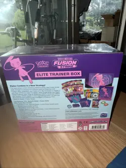 Pokemon TCG Sword & Shield Fusion Strike Elite Trainer Box ETB NEW & SEALED - Image 3