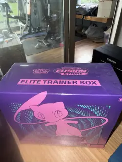 Pokemon TCG Sword & Shield Fusion Strike Elite Trainer Box ETB NEW & SEALED - Image 5