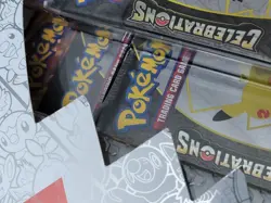 Pokemon 25th Anniversary Celebrations Lances Charizard V Collection Box Sealed 820650809392 - Image 2