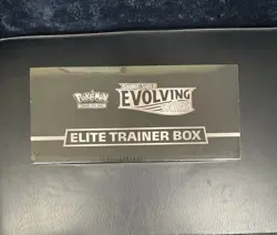 Pokemon TCG SWSH: Evolving Skies Elite Trainer Box Factory Sealed, Dent,See Pics - Image 3