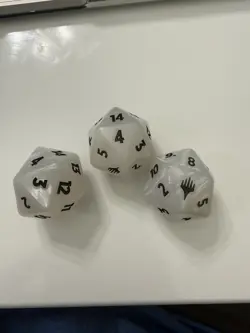 MTG FIN Final Fantasy Pearl White Oversized D20 Spindown life die Counter Dice - Image 4