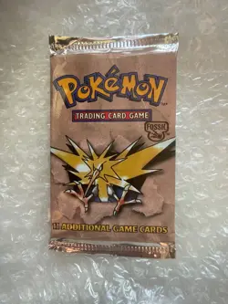 **HEAVY 21+g* Perfect Condition Pokemon Fossil Unlimited Booster Pack - Image 2