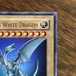 Konami Yu-Gi-Oh! TCG Blue-Eyes White Dragon YAP1-EN001 Ultra Rare Holo Lim - Image 3