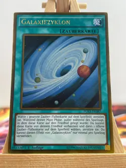 Galaxiezyklon PGL3-DE087 Gold Rare Deutsch NM-EX YUGIOH - Image 1