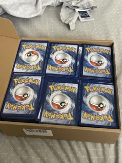 1000 Pokemon Card Lot - Image 1