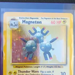 Pokemon Magneton 9/102 Base Set Holo Rare WOTC 1999 EN 60HP Pokemon TCG - Image 2